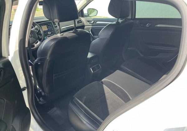Renault Megane cena 43900 przebieg: 201138, rok produkcji 2018 z Chełm małe 232
